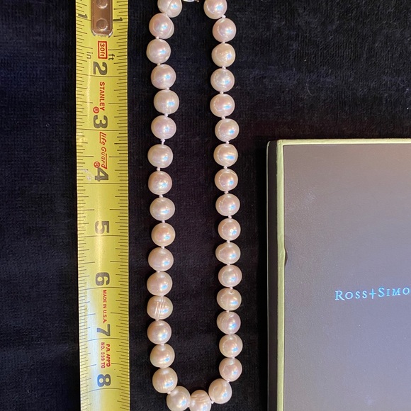 18” CLASSIC PEARL NECKLACE 10.5-11.5 SILVER HOOK - Picture 3 of 8